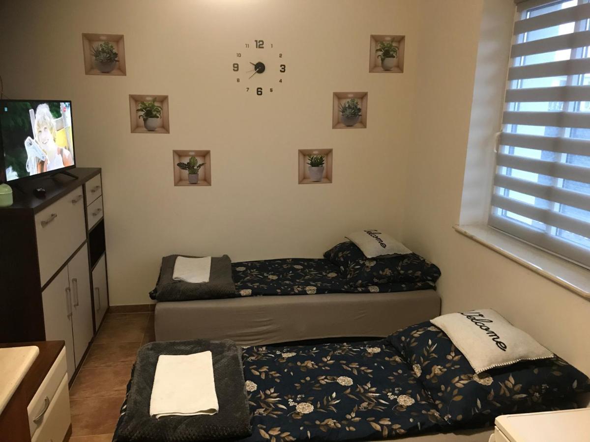 Kajetany Kris Apartment מראה חיצוני תמונה